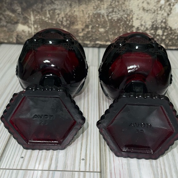 Avon 1876 Cape Cod Collection 2 Wine Glasses, Red Ruby #39 & 23. Preowned - Picture 7 of 8